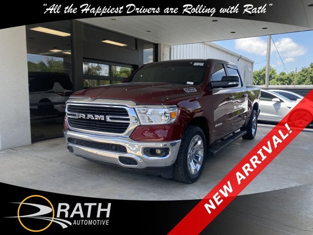 2019 RAM 1500 Big Horn/Lone Star 4x4 Crew Cab 5'7's photo