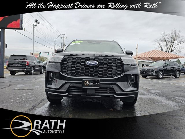 2025 Ford Explorer ST-Line