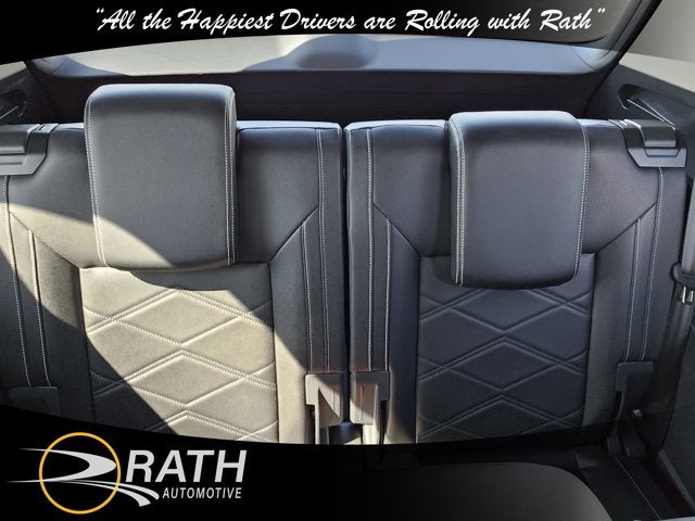 2025 Volkswagen Atlas 2.0T SE with Technology