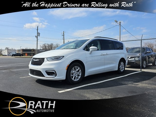 2022 Chrysler Pacifica Touring L