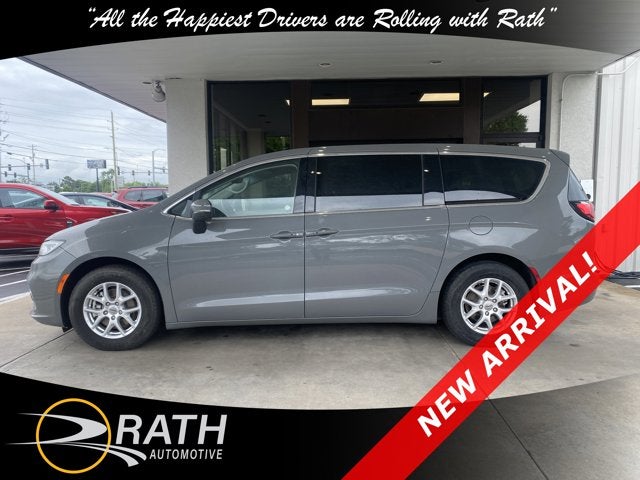 2023 Chrysler Pacifica Touring L
