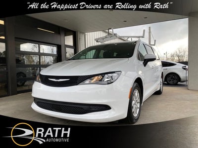 2022 Chrysler Voyager LX