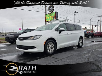 2022 Chrysler Voyager LX