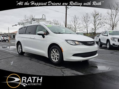 2022 Chrysler Voyager LX