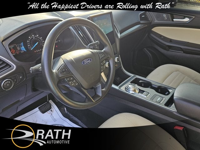 2022 Ford Edge SE
