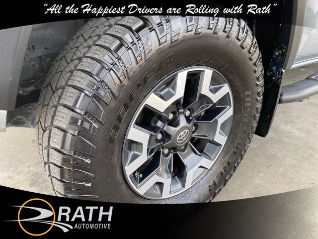 2022 Toyota Tacoma 4WD TRD Off Road