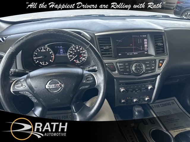 2020 Nissan Pathfinder SL