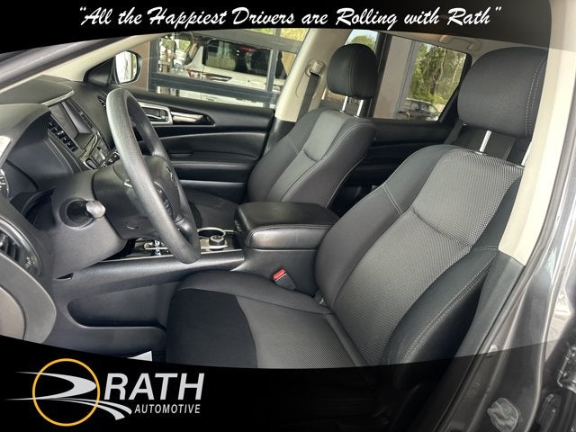 2018 Nissan Pathfinder S