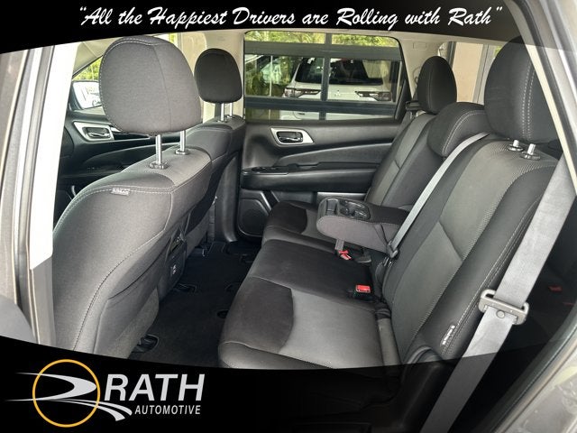 2018 Nissan Pathfinder S