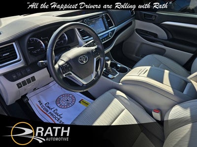 2019 Toyota Highlander LE