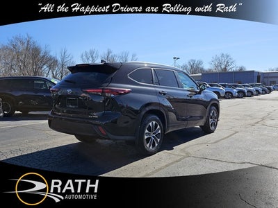 2024 Toyota Highlander XLE