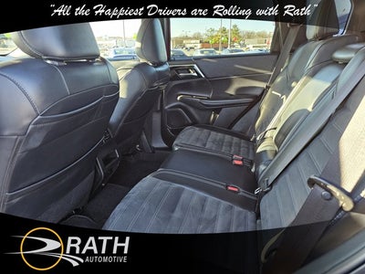 2024 Mitsubishi Outlander SE