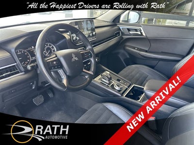 2024 Mitsubishi Outlander SE
