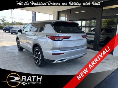 2024 Mitsubishi Outlander SE