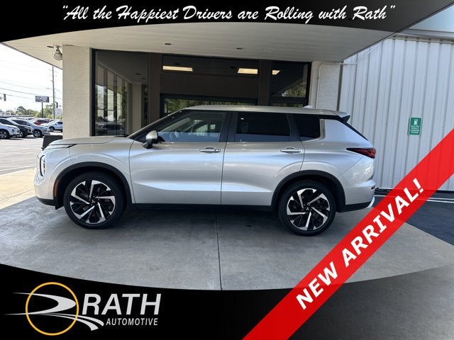 2024 Mitsubishi Outlander SE