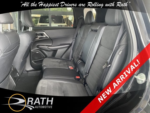 2025 Mitsubishi Outlander SE