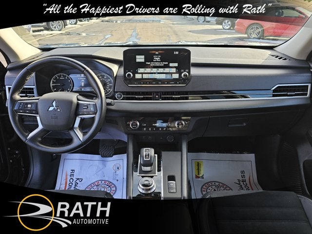 2024 Mitsubishi Outlander SE