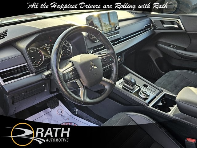 2024 Mitsubishi Outlander SE