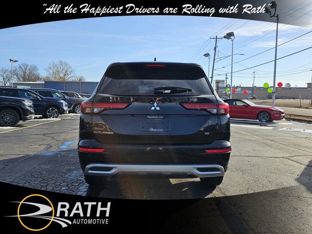 2024 Mitsubishi Outlander SE