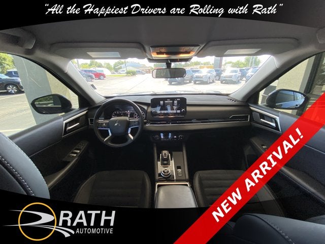 2024 Mitsubishi Outlander SE