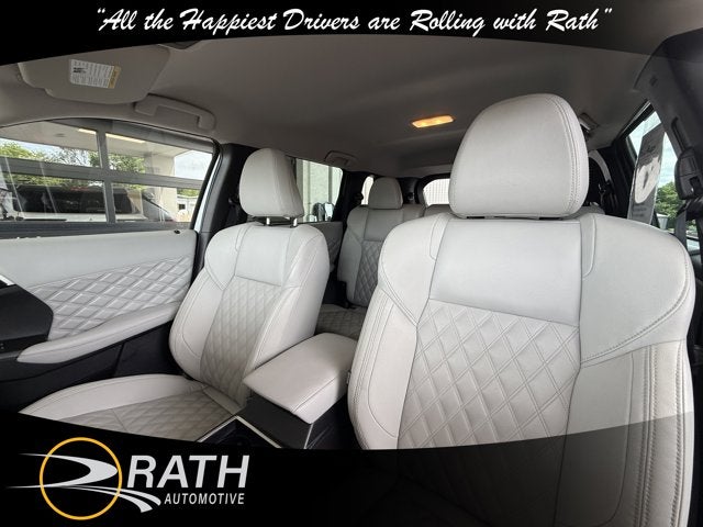 2022 Mitsubishi Outlander SEL