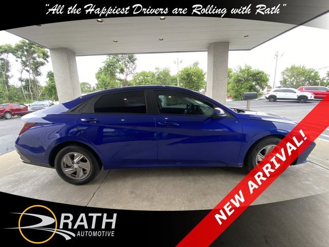 2025 Hyundai Elantra SE