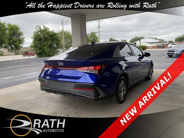 2025 Hyundai Elantra SE