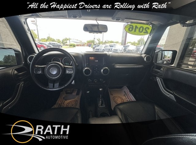 2016 Jeep Wrangler Unlimited Sahara