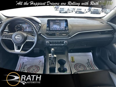 2022 Nissan Altima 2.5 SR