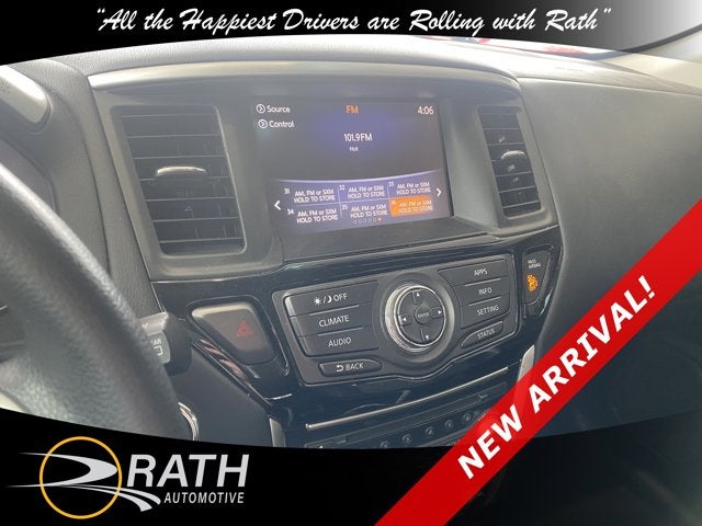 2020 Nissan Pathfinder S