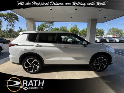 2024 Mitsubishi Outlander SE