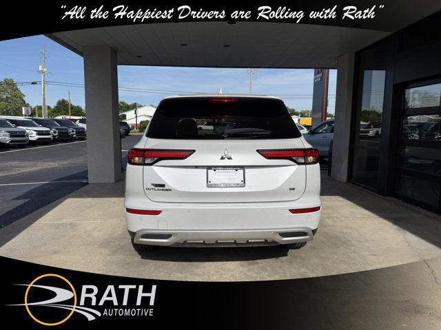 2024 Mitsubishi Outlander SE