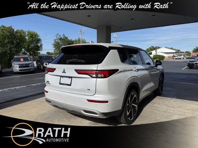 2024 Mitsubishi Outlander SE