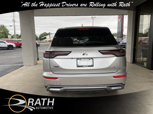 2025 Mitsubishi Outlander SE