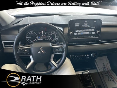 2024 Mitsubishi Outlander SE