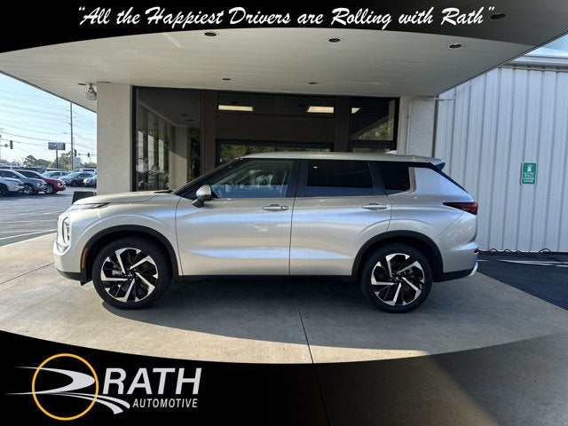 2024 Mitsubishi Outlander SE